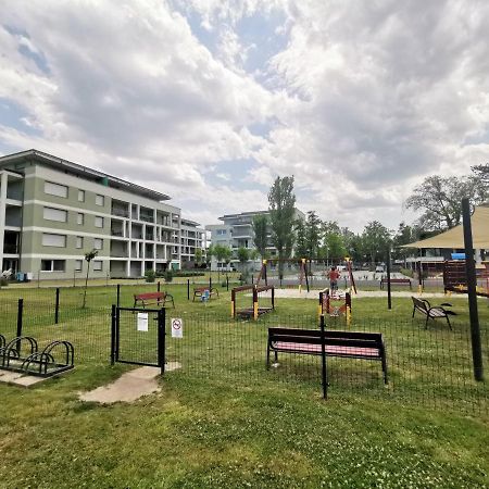 Vizpart Honved Apartman Balatonlelle Exteriör bild