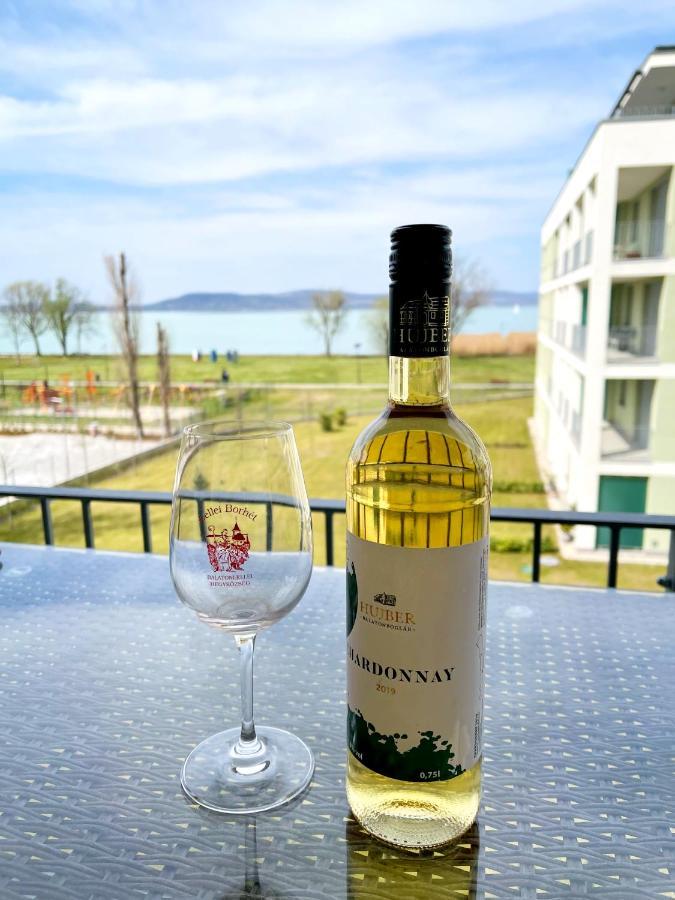 Vizpart Honved Apartman Balatonlelle Exteriör bild