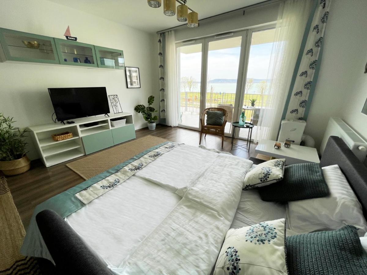 Vizpart Honved Apartman Balatonlelle Exteriör bild