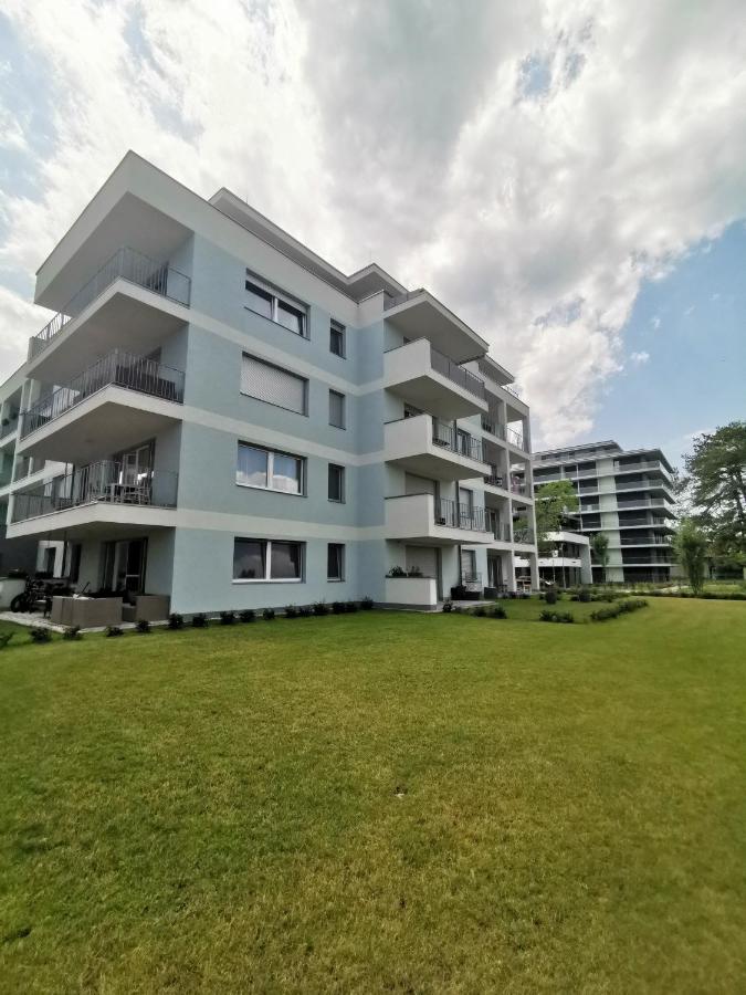 Vizpart Honved Apartman Balatonlelle Exteriör bild